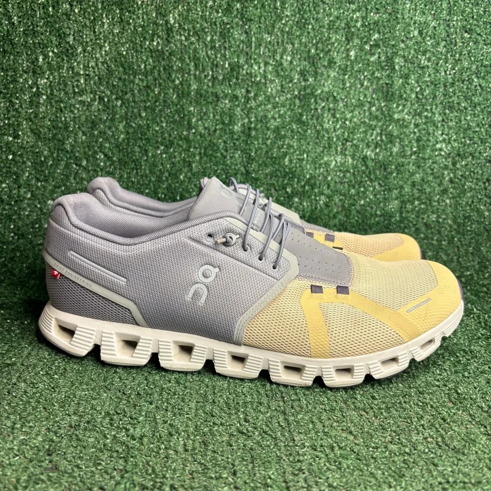 On Cloud 5 Lightweight Breathable Athletic Running Sneaker Fog Savannah Men 12.5